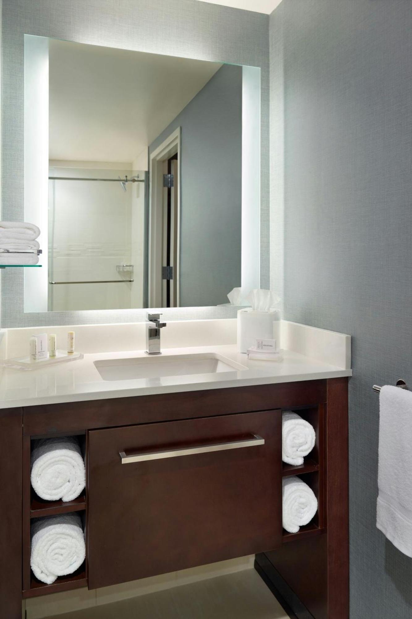 Residence Inn By Marriott Columbus Osu Екстериор снимка
